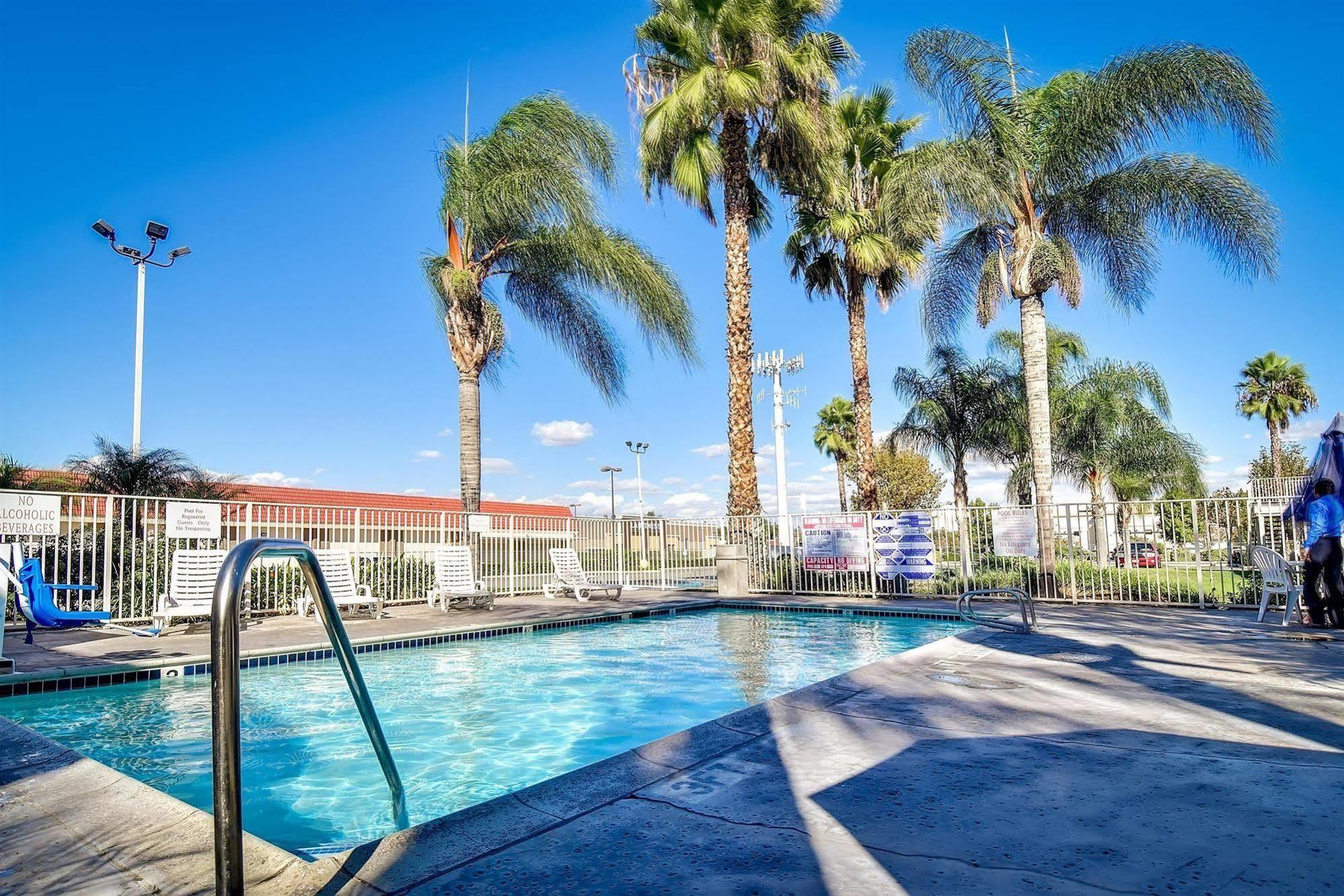 Motel 6-Riverside, Ca - South Экстерьер фото